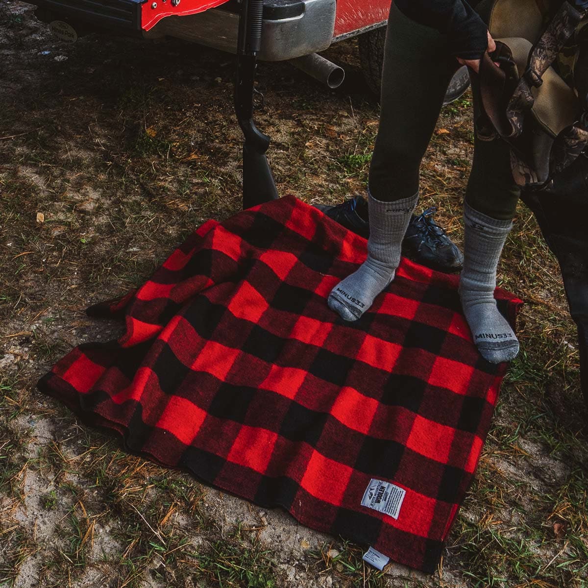 M33 - Camp Throw Blanket White Mountain Woolen